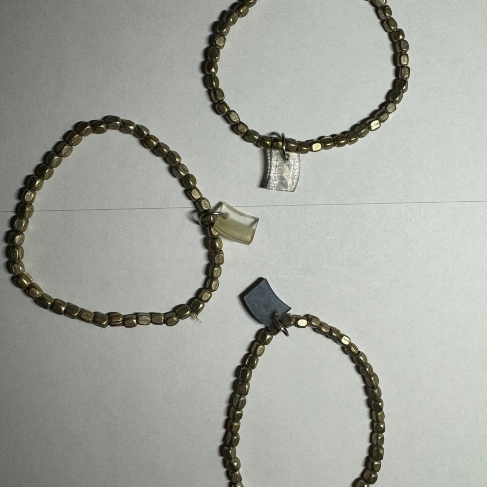 Color By Amber 3 stretch bracelets - Picture 2 of 5